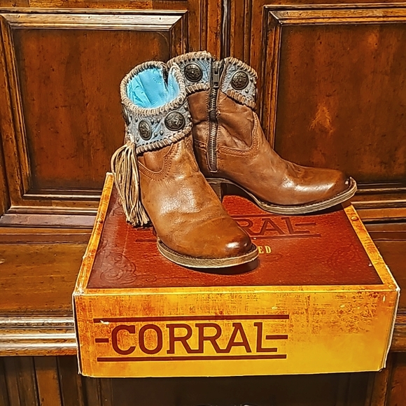 Ankle_Boots_&_Booties